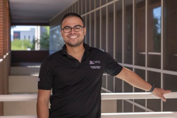Giovanni Alvarado, a former U.S. Marine who is on active duty with the National Guard, is a peer advocacy liaison in theVETS Center.