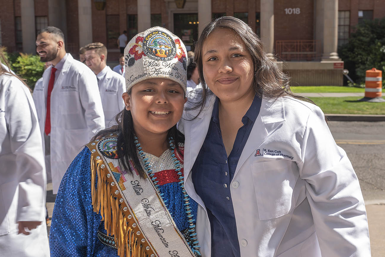 College of Pharmacy class of 2024 receive their white coats | UArizona Health Sciences College of Pharmacy class of 2024 receive their white coats | UArizona Health Sciences