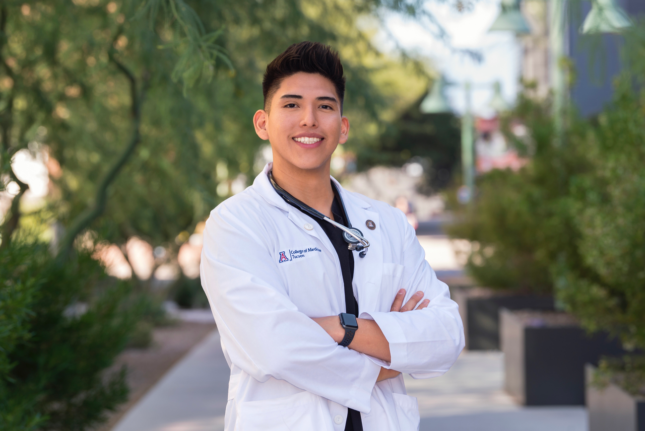 Meet a Medical Student Paying It Forward