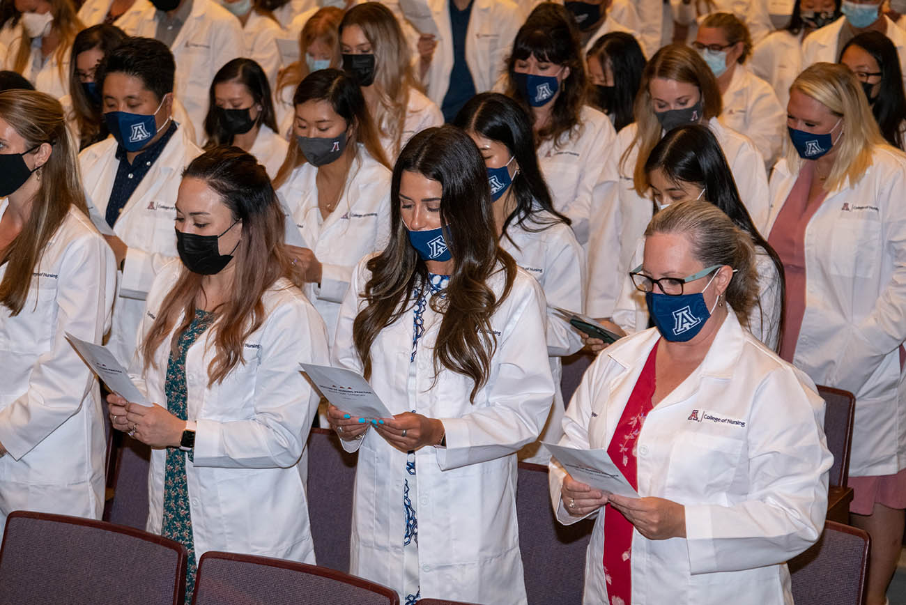 Doctor of Nursing Practice Students Receive Their White Coats
