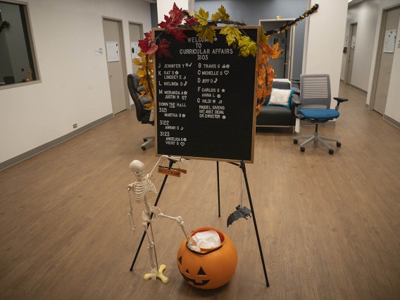 A festive fall welcome awaits visitors to the College of Medicine – Tucson’s Office of Curricular Affairs this Halloween. 