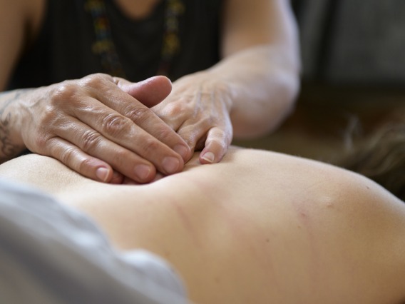 New research from the College of Nursing produced an e-training module to inform massage therapists about skin cancer risk reduction and to train them to have conversations with clients about skin cancer risk reduction without compromising their scope of practice.