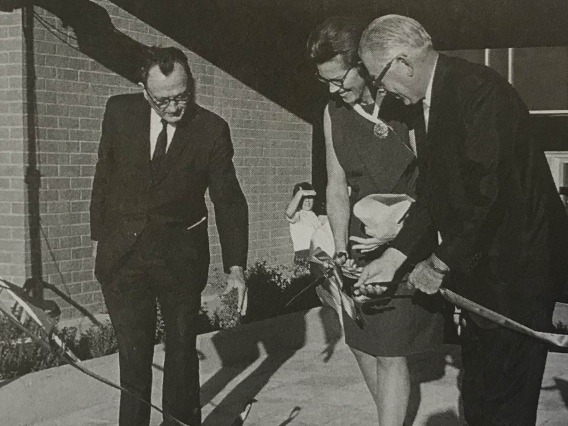 Dean Gladys Sorensen officiates at the new UArizona College of Nursing building’s ribbon cutting ceremony in 1967.
