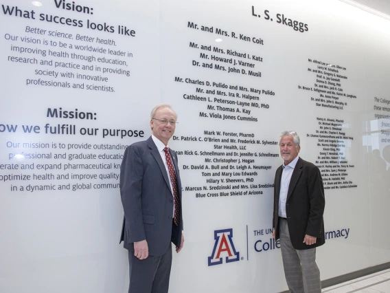 College of Pharmacy Dean Rick Schnellmann, PhD, and donor Richard Katz.