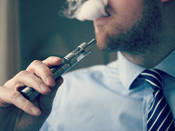 Vaping devices can contain potentially harmful substances in active and inactive ingredients, as well as heavy metals in the physical device itself. Photo by Wikimedia Commons.  
