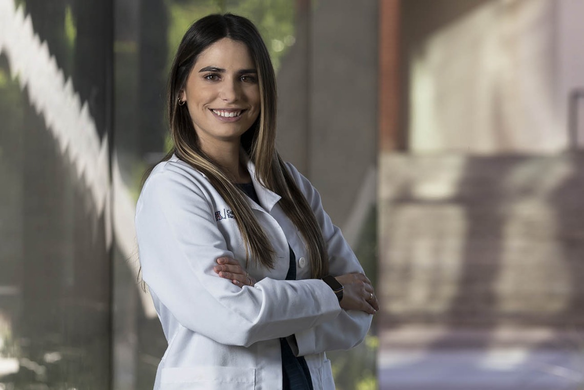 Fourth-year medical student Iliana Manjon is one of 27 new recipients of a Primary Care Physician scholarship that allows medical students to pursue careers in primary care practice areas without worrying about how they will repay medical school debt.