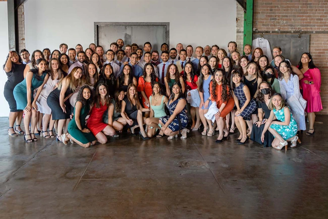 Several medical students from the Class of ’24 came together for an unplanned group photo before their white coat ceremony.