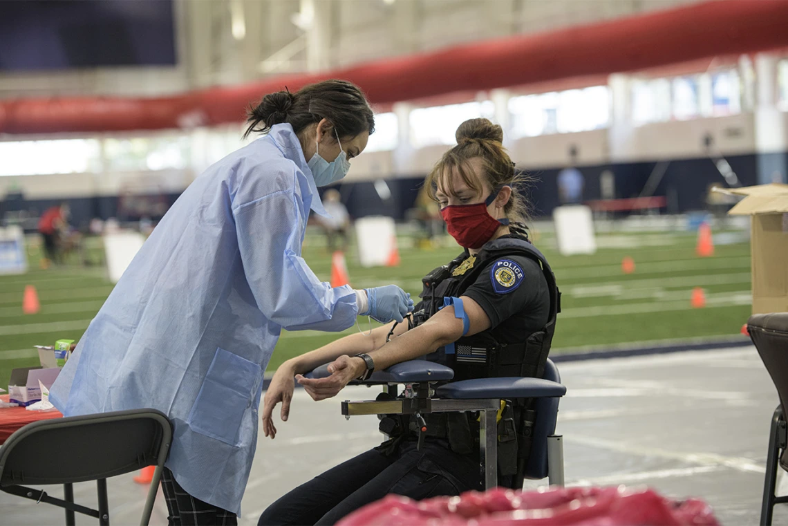 Tucson-area police officers are among the first to receive the antibody test that will determine who has been exposed to the novel coronavirus and may have developed antibodies to protect against it.