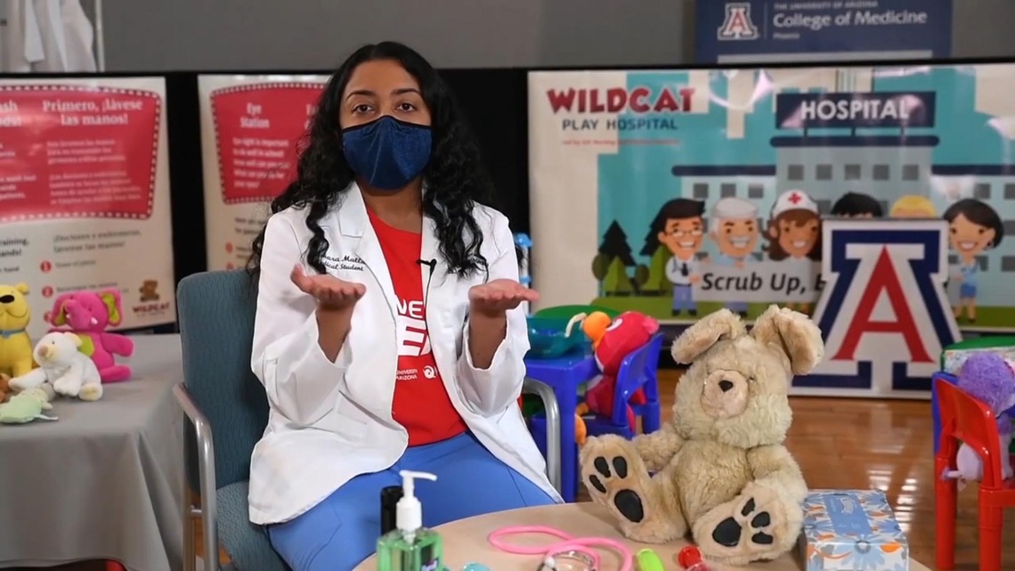 A medical student at the College of Medicine – Phoenix presents a special virtual Wildcat Play Hospital demonstration during the Connect2STEM kickoff event.