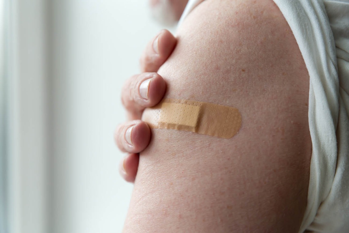 The results of a new study help explain the immune system’s response to skin infections, skin cancer and vaccinations delivered through the skin in older adults.