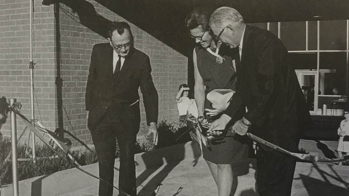 Dean Gladys Sorensen officiates at the new UArizona College of Nursing building’s ribbon cutting ceremony in 1967.