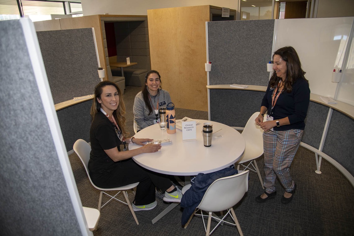 The clinical research support team will be one of the groups holding office hours at the Faculty Commons + Advisory. 