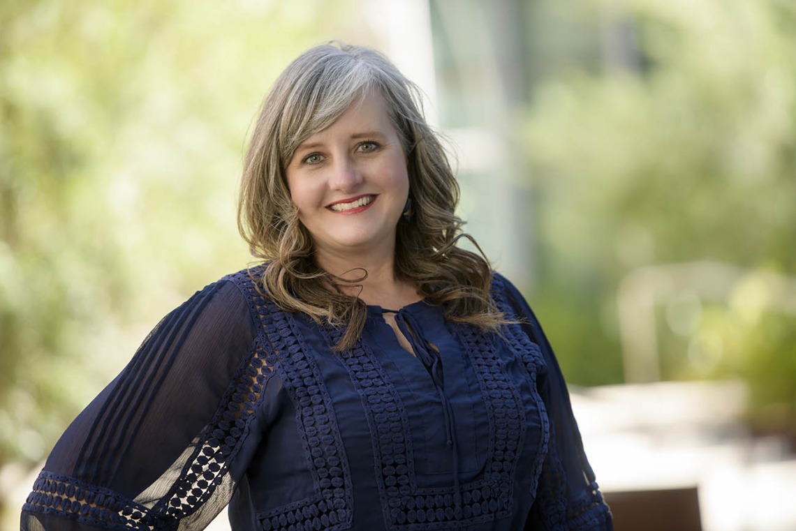 Julie Ledford, PhD, co-director of the Clinical Translational Sciences Graduate Program, is an associate professor in the Department of Cellular and Molecular Medicine at the UArizona College of Medicine – Tucson.  