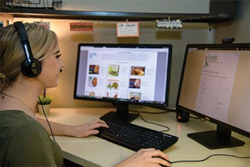 McKenna Scheldt is a research assistant for LIvES, the largest research effort to extend lifespans of ovarian cancer survivors. (Photo: Kris Hanning)