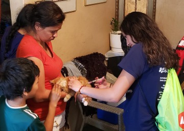 FRONTERA students participate in “service learning” projects. In 2019, they went door to door in Nogales, Sonora, offering rabies vaccinations to dogs and cats.