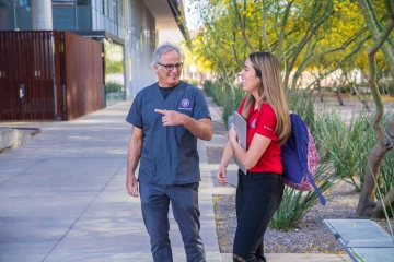 Amaris Tapia talks with Jonathan Cartsonis, MD, on the Phoenix Bioscience Core. 