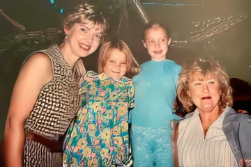 Photo of Kenna Stephenson (left) with her two daughters and her biological mother (right).