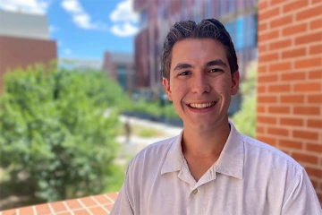 Outdoor portrait of College of Medicine – Tucson first-year medical student Airen Fortunato