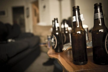 A study led by researchers in the Department of Psychiatry found hazardous alcohol use increased monthly for those under stay-at-home orders.