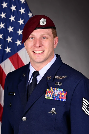 Second-year medical student Alexander Hilser was one of 60 people honored by the Pat Tillman Foundation this year.