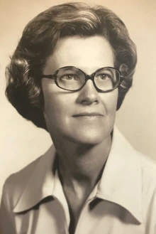 Black and white historical head shot of Gladys E. Sorensen