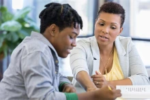 A new program jointly run by the College of Nursing and College of Medicine – Tucson will train psychiatric nurse practitioner doctoral students together with psychology doctoral interns to prepare them to provide integrated health care in rural and medically underserved areas.