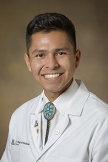 Aaron Bia, a member of the Navajo Nation set to graduate in May 2021, will receive one of 10 inaugural ElevateMeD Scholarships.