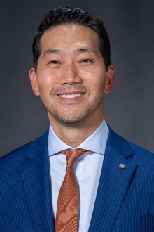 For Roderick Tung, MD, chief of the Division of Cardiology and a member of the Translational Cardiovascular Research Center at the UArizona College of Medicine – Phoenix, innovation is about people inspiring people.