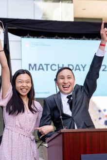 College of Medicine – Phoenix medical students Brandon Ngo and Pristine Mei celebrate their couples match to Oregon Health & Science University.