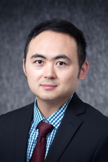 Jianqin Lu, BPharm, PhD, is an assistant professor of pharmaceutics and pharmacokinetics in the UArizona College of Pharmacy.